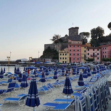 Comodo Al Mare Lerici Buitenkant foto