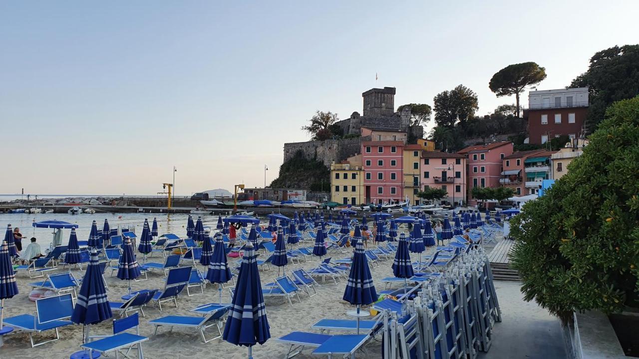 Comodo Al Mare Lerici Buitenkant foto